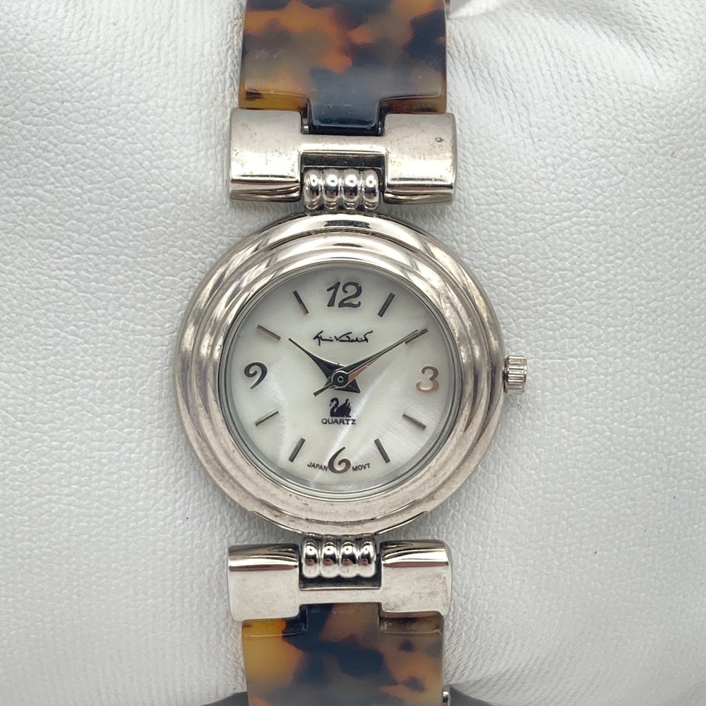 Gloria Vanderbilt Women's Watch Faux Tortoise Silver Tone MOP New Battery 6.5"